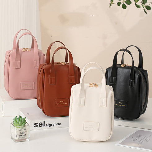 Makeup carrying bag in four different colours